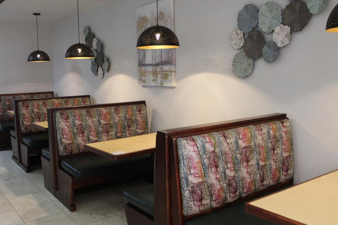 אידלגו דל פראל Hotel Adriana מראה חיצוני תמונה